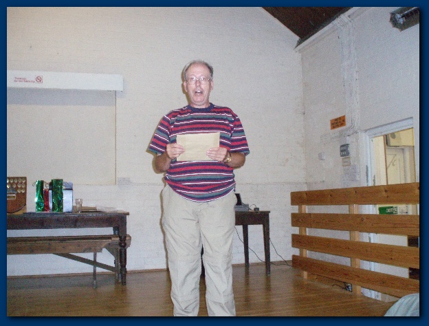 600x449 pixels (122K)